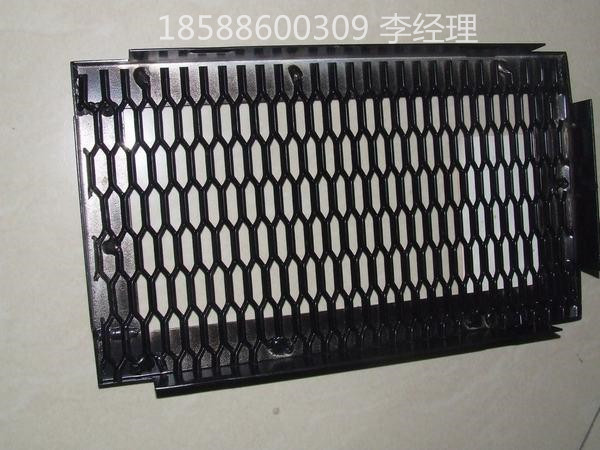 湖北省三角孔铝网板厂家订做价格与选购指南